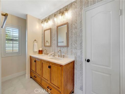 21811 Via Del Lago , Trabuco Canyon, CA