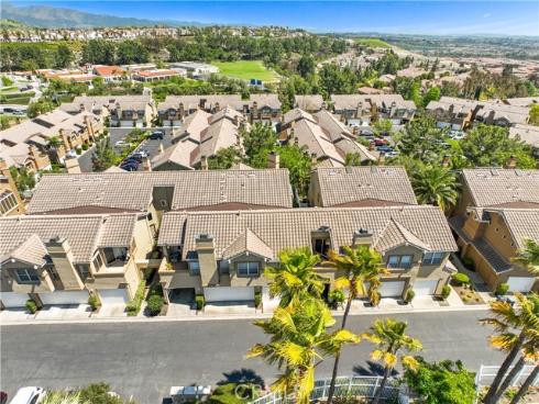 28426 Yosemite 276 Drive, Trabuco Canyon, CA