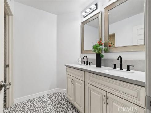 16  Deerfield Place  , Trabuco Canyon, CA