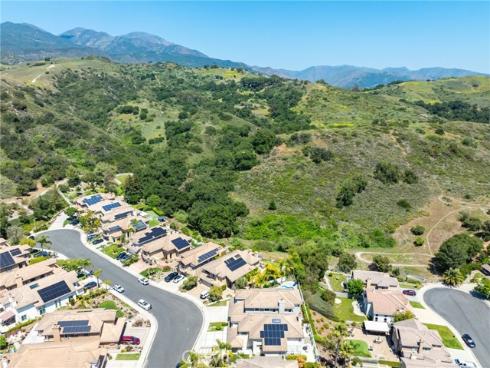 16  Deerfield Place  , Trabuco Canyon, CA