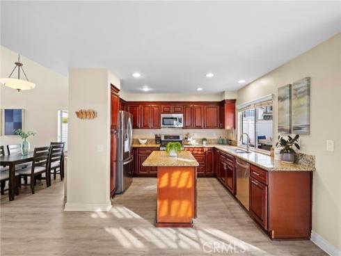 28  Tomahawk  , Trabuco Canyon, CA