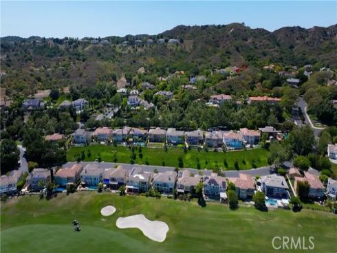 17 Canada Oaks , Trabuco Canyon, CA