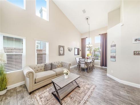30 Moccasin Trail , Trabuco Canyon, CA