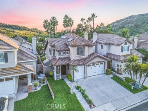 30 Moccasin Trail , Trabuco Canyon, CA