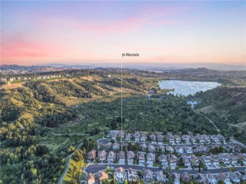 30 Moccasin Trail , Trabuco Canyon, CA