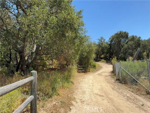 27 Chisholm Trail, Trabuco Canyon, CA