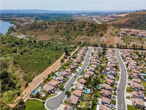 27 Chisholm Trail, Trabuco Canyon, CA