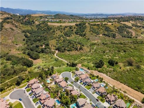 27 Chisholm Trail, Trabuco Canyon, CA