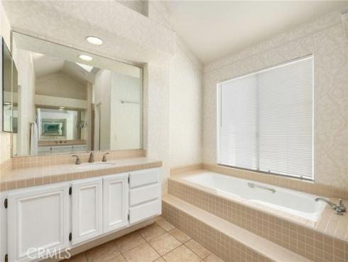 61 Summitcrest , Trabuco Canyon, CA