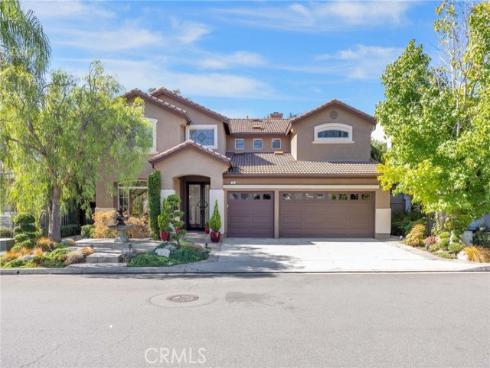 17 Roadrunner Court