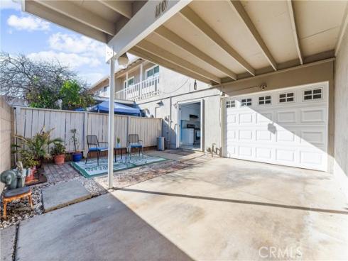 1777  Mitchell  110  Avenue, Tustin, CA