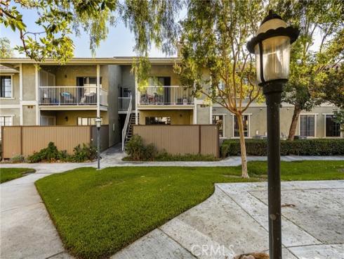 1161  Packers  97  Circle, Tustin, CA