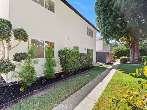 1425  Bryan   Avenue, Tustin, CA