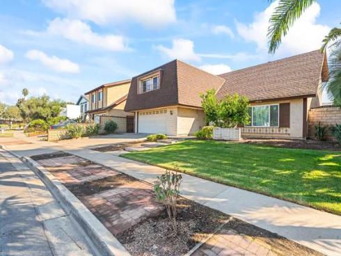 13572  Carroll   Way, Tustin, CA