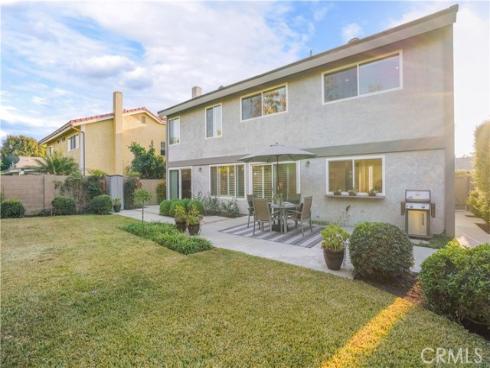 2261  Caper Tree   Drive, Tustin, CA