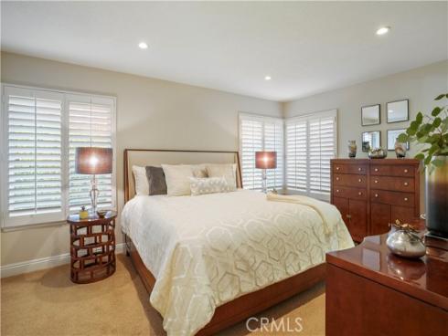 2261  Caper Tree   Drive, Tustin, CA