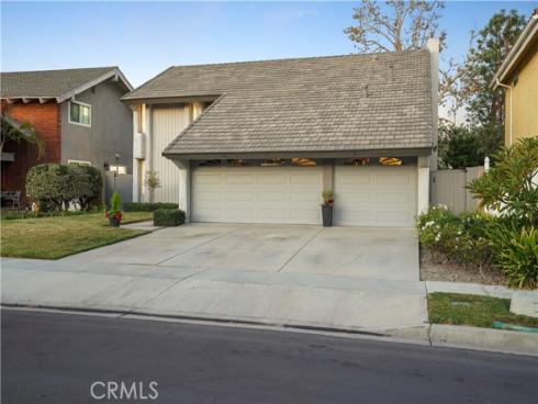 2261  Caper Tree   Drive, Tustin, CA