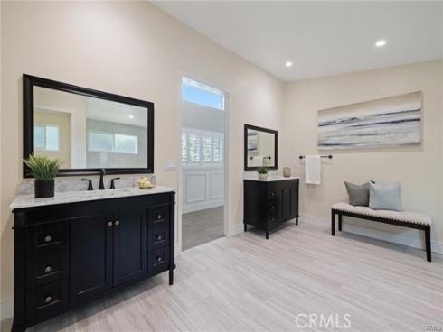 14501 Greenwood Lane, Tustin, CA