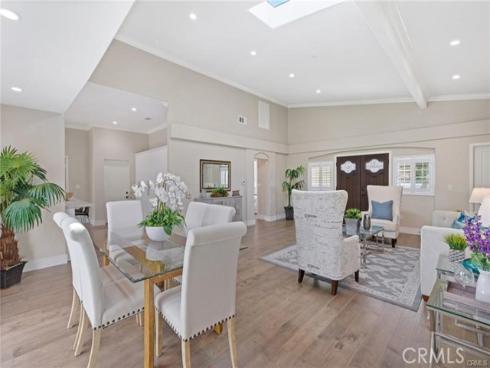 14501 Greenwood Lane, Tustin, CA