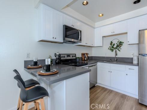 1881 Mitchell 5 Avenue, Tustin, CA