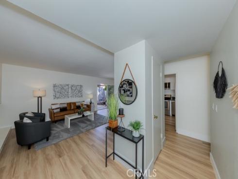 1881 Mitchell 5 Avenue, Tustin, CA