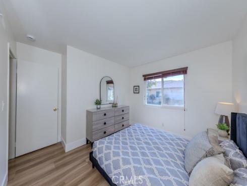 1881 Mitchell 5 Avenue, Tustin, CA