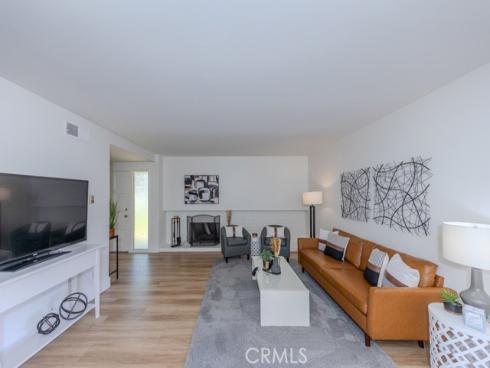 1881 Mitchell 5 Avenue, Tustin, CA