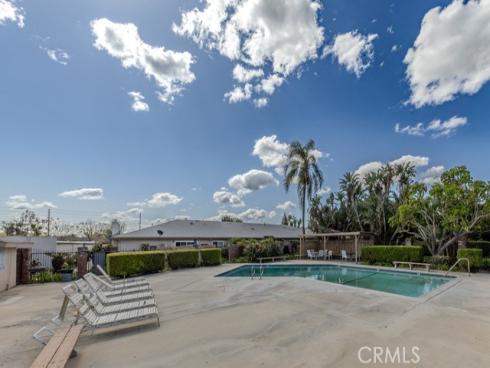 1881 Mitchell 5 Avenue, Tustin, CA