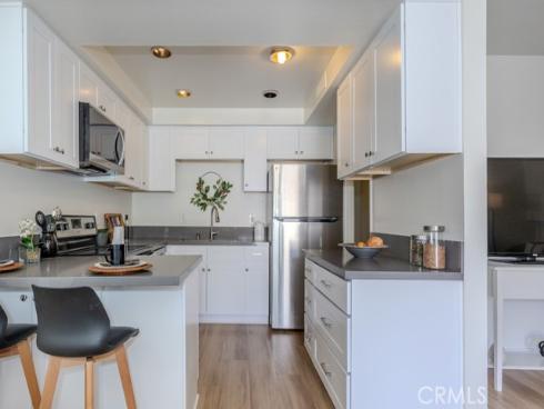 1881 Mitchell 5 Avenue, Tustin, CA