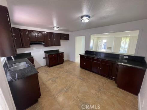 14802 Newport 2B , Tustin, CA