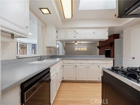 14632  Pacific   Street, Tustin, CA