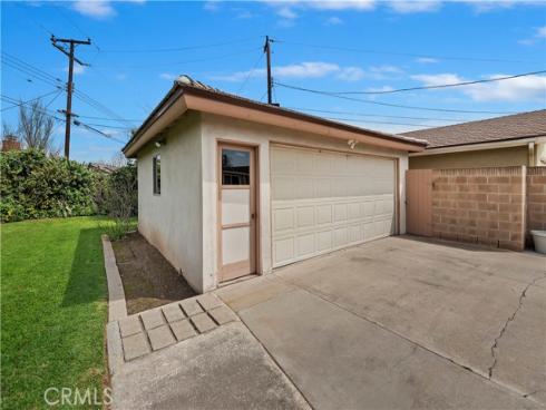 14632  Pacific   Street, Tustin, CA
