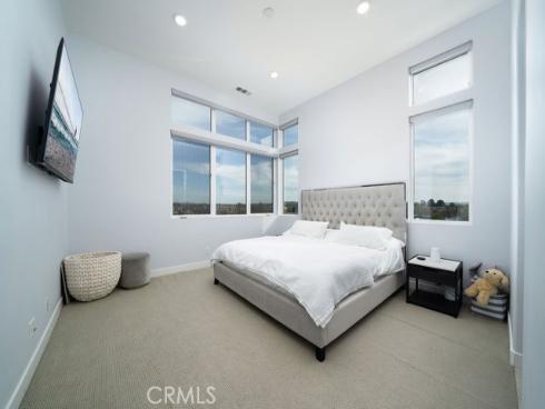 430 Transport , Tustin, CA