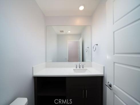 430 Transport , Tustin, CA