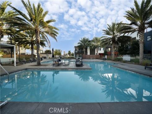 430 Transport , Tustin, CA