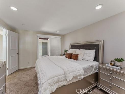 14332 Kipling Lane, Tustin, CA