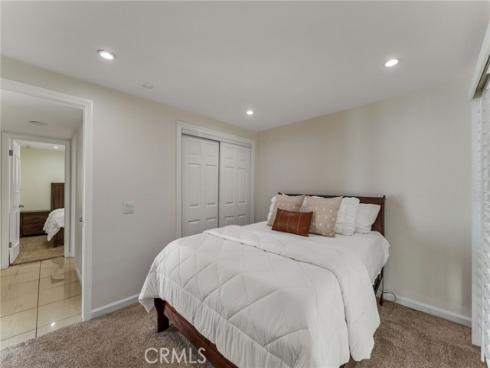 14332 Kipling Lane, Tustin, CA