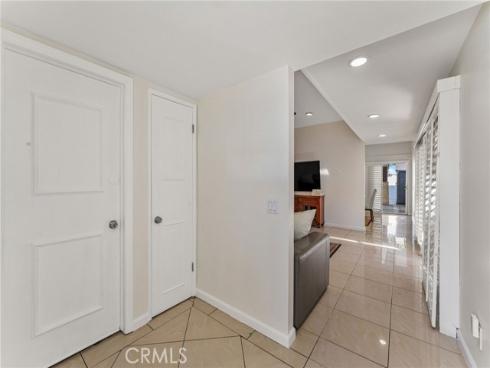 14332 Kipling Lane, Tustin, CA