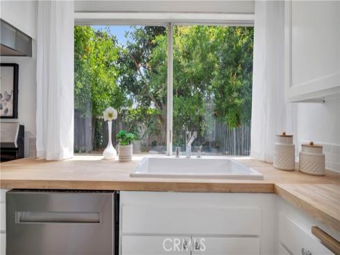 14882 Bridgeport Road, Tustin, CA