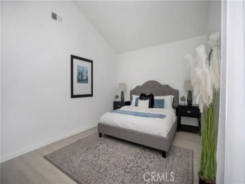 14882 Bridgeport Road, Tustin, CA