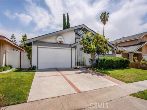 14882 Bridgeport Road, Tustin, CA