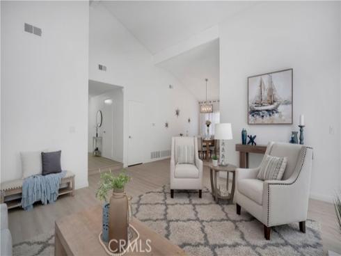 14882 Bridgeport Road, Tustin, CA