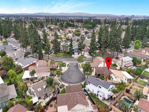 1622 Darsy Circle, Tustin, CA