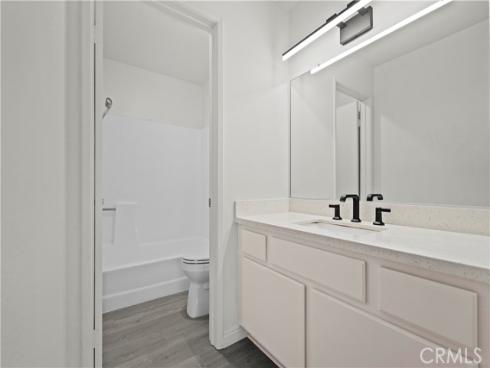 2960 Champion 2706 Way, Tustin, CA