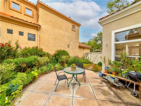 10925 Kimball Place, Tustin, CA