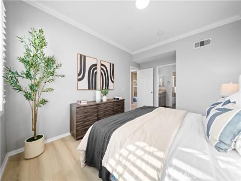 15212 Cambridge Street, Tustin, CA