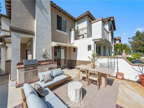 2330 Sunningdale Drive, Tustin, CA