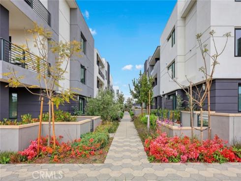 16321 Dawn 108 Way, Tustin, CA