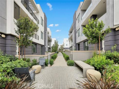 16321 Dawn 108 Way, Tustin, CA