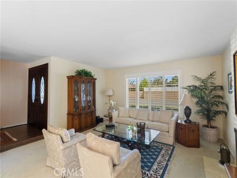 17642 Medford Avenue, Tustin, CA